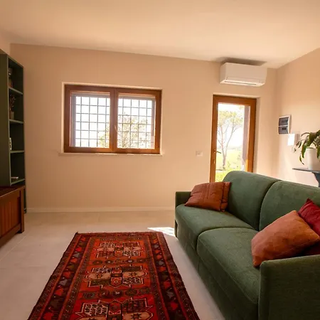 Casale Medi - Nuove Ed Eleganti Con Giardino, Vista E Piscina Condivisa Belvedere Ostrense