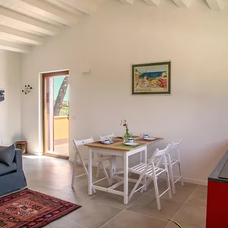 Casale Medi - Nuove Ed Eleganti Con Giardino, Vista E Piscina Condivisa Vakantiehuis Belvedere Ostrense