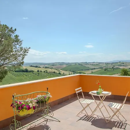 Casale Medi - Nuove Ed Eleganti Con Giardino, Vista E Piscina Condivisa *
