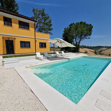 Vakantiehuis Casale Medi - Nuove Ed Eleganti Con Giardino, Vista E Piscina Condivisa Belvedere Ostrense