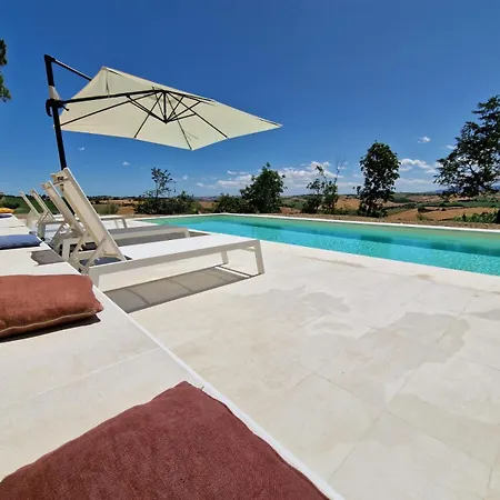 Casa de Férias Casale Medi - Nuove Ed Eleganti Con Giardino, Vista E Piscina Condivisa Belvedere Ostrense
